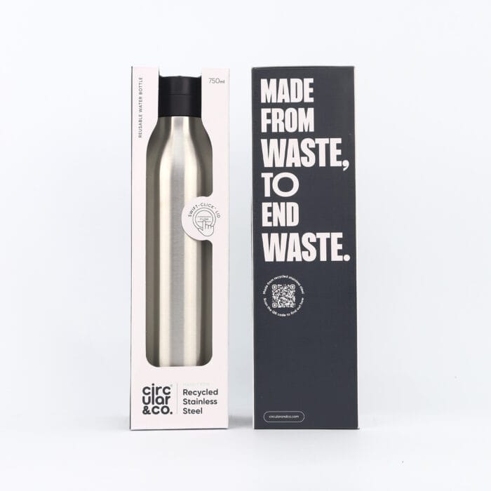 Circular&Co. Reusable Stainless Steel Water Bottle, 750ml – Uncoated Ink Black - Image 3